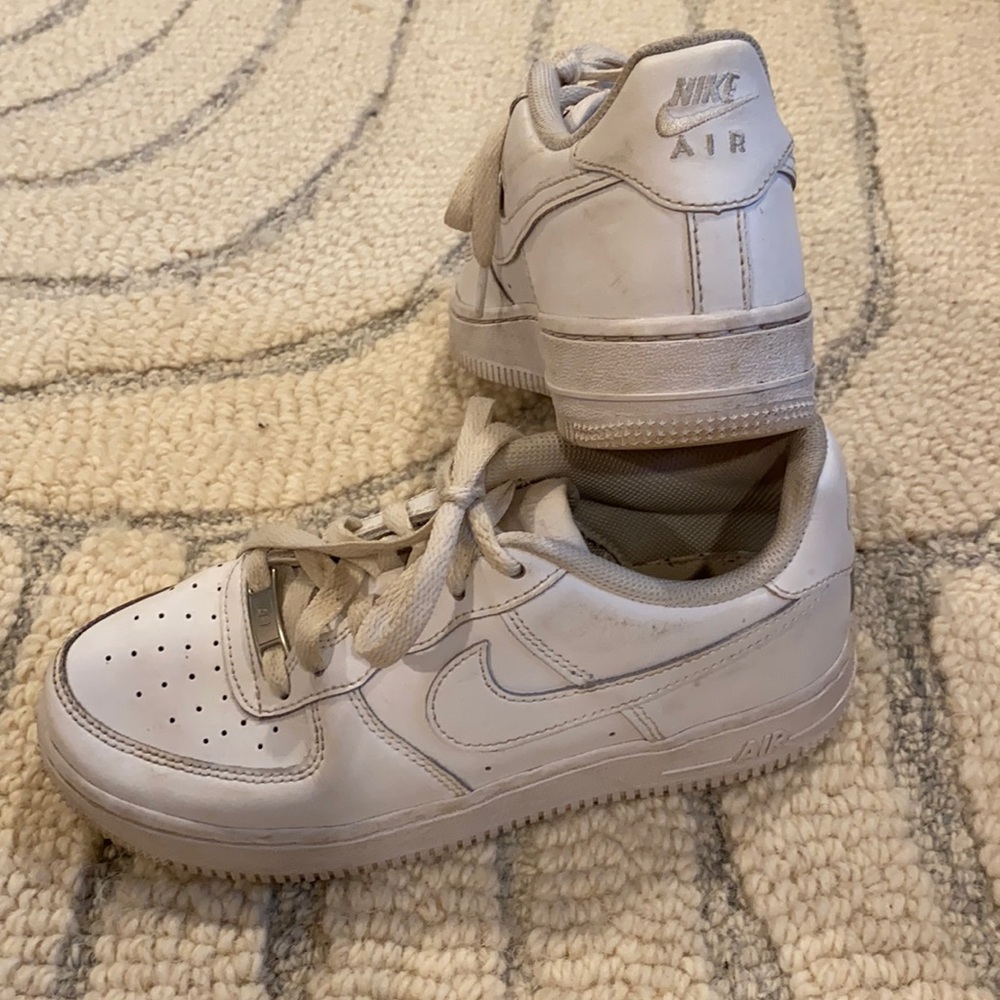 Nike AFI women’s sneakers